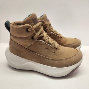 The North Face Women's Tan Suede Winter Rain Boots